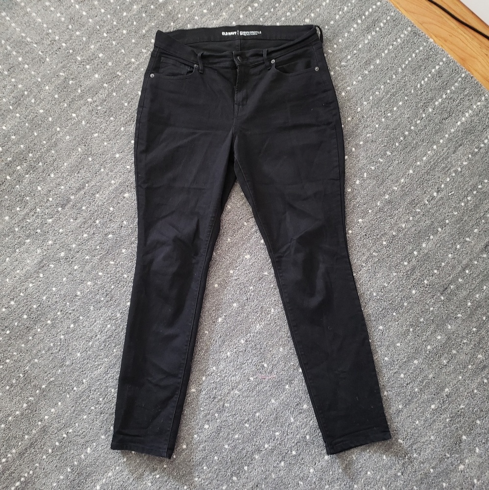 Old navy black curvy jeans EUC